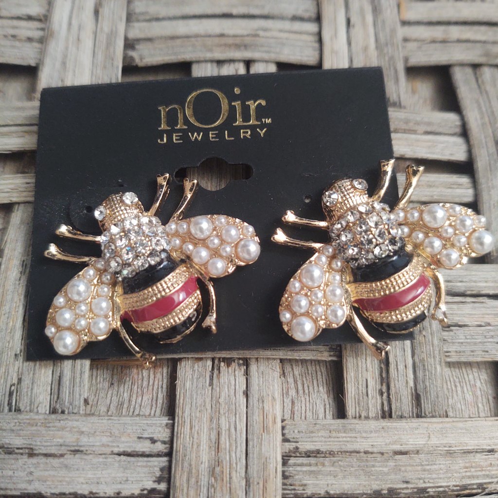 Nwt Noir Bee Earrings Set 21$
